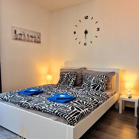 Apartmán Center - Moderna římské Náměstí Vi