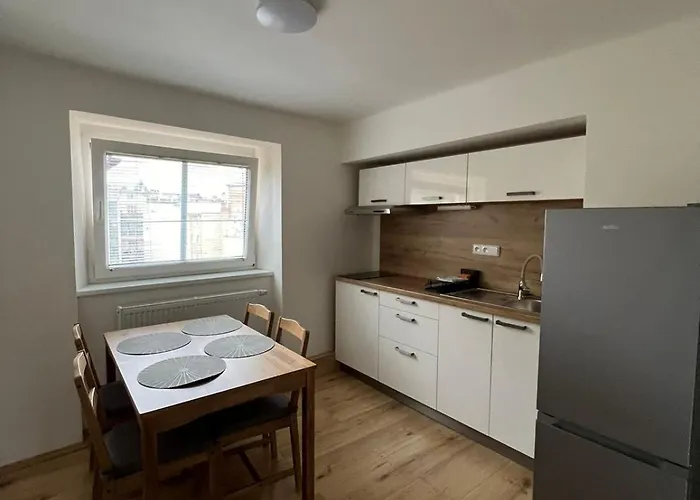 Center - Moderna římské Náměstí Vi